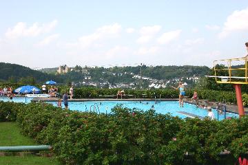 Idyllische Lage mit Spitzenausblick auf Bella Costa!